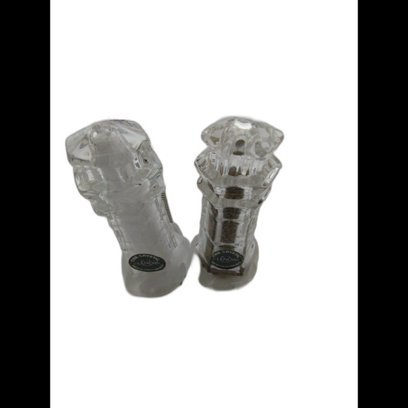 Lenox Crystal Glass Lighthouse shaped 4inches Tall Salt and Pepper Shakers Set - Picture 7 of 8